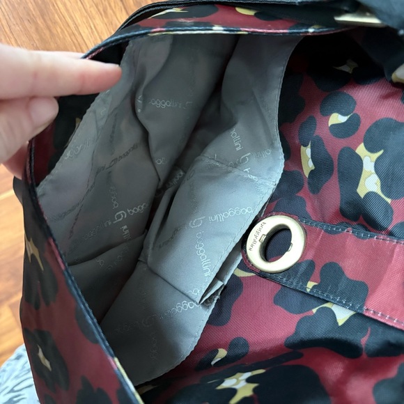 Baggallini Helsinki Scarlett Crossbody Bag Purse Camo Animal Print Nylon Gold - Picture 10 of 13